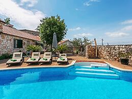 Holiday Home in Marina With Sea Beach