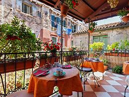 Belvilla by OYO Ca' Del Cinema