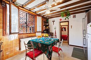 Belvilla by OYO Ca' Del Cinema