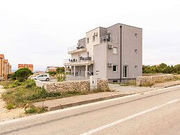 Apartment in Novalja Near Sea Beach