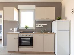 Apartment in Novalja Near Sea Beach