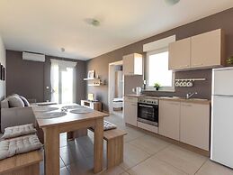 Apartment in Novalja Near Sea Beach