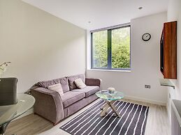 Simplistic Apartment in Milton Keynes near Willen Lake