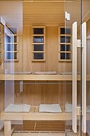 Elegant Chalet in Manhay With Sauna