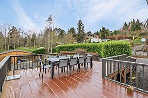 Elegant Chalet in Manhay With Sauna