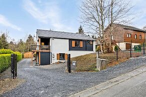 Elegant Chalet in Manhay With Sauna