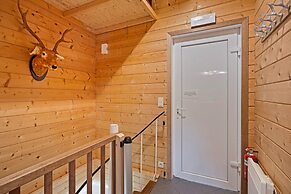 Elegant Chalet in Manhay With Sauna