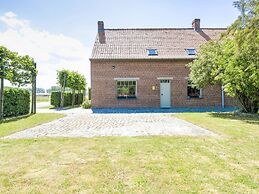 Lovely Holiday Home in Oostvleteren With Garden