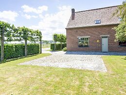 Lovely Holiday Home in Oostvleteren With Garden