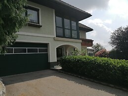 Riverside Apartment in Oed-ohling