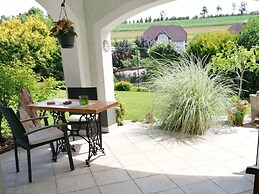 Riverside Apartment in Oed-ohling
