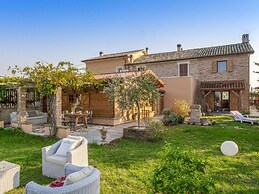 Belvilla by OYO Le Castorelle