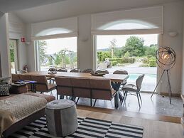 Majestic Villa With Pool and Sauna