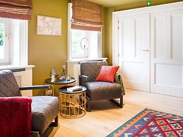 Majestic Villa With Pool and Sauna