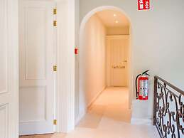 Majestic Villa With Pool and Sauna