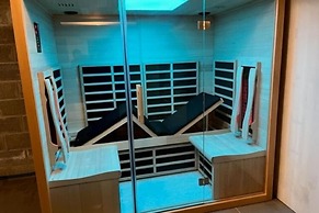 Majestic Villa With Pool and Sauna