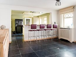 Majestic Villa With Pool and Sauna