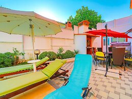 Simplistic Holiday Home in Okrug Gornji With Swimming Pool