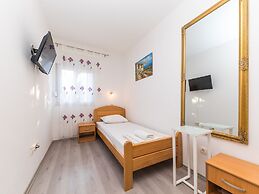 Simplistic Holiday Home in Okrug Gornji With Swimming Pool