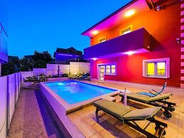 Simplistic Holiday Home in Okrug Gornji With Swimming Pool