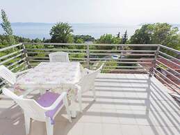 Gorgeous Villa in Tučepi with Private Swimming Pool
