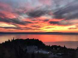 Gorgeous Villa in Tučepi with Private Swimming Pool