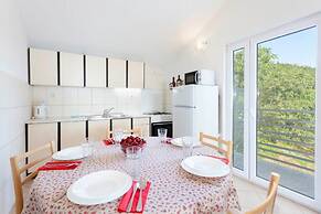 Gorgeous Villa in Tučepi with Private Swimming Pool