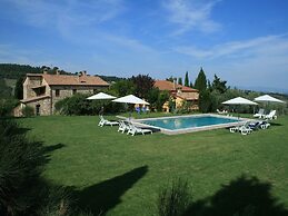 Holiday Home in Sarteano With Pool