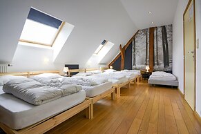 Group Accommodation for Families in Houyet