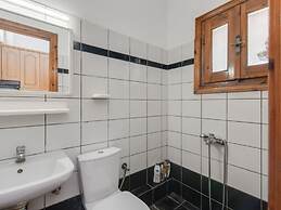 Simplistic Villa in Korfu near Sea Beach