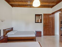 Simplistic Villa in Korfu near Sea Beach