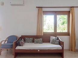 Simplistic Villa in Korfu near Sea Beach