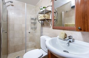 Deluxe 3 BD Marina Apartment in Herzylia