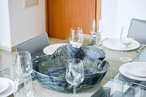 Deluxe 3 BD Marina Apartment in Herzylia