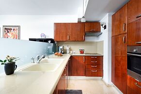 Deluxe 3 BD Marina Apartment in Herzylia