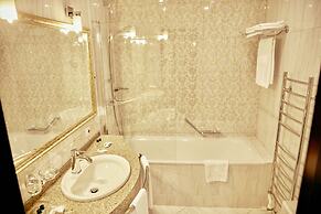Ring Premier Hotel