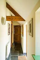Idyllic Country Suite