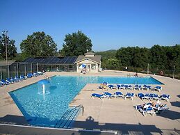 Table Rock Escape at Pointe Royale