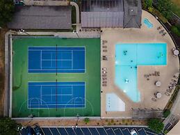 Table Rock Escape at Pointe Royale