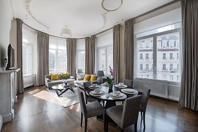 Grosvenor Gardens by CAPITAL