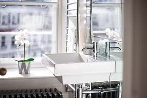 Grosvenor Gardens by CAPITAL