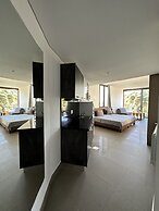 Grey Escape Apartements