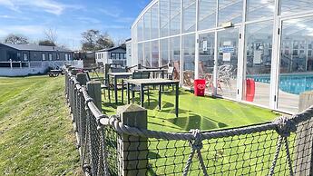 Luxury 2 Bedroom Caravan at Mersea Island Holiday