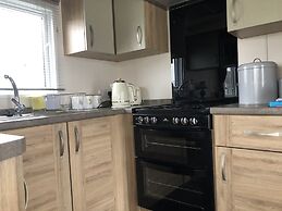 Luxury 2 Bedroom Caravan at Mersea Island Holiday