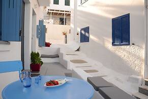 Amphoras Apartments