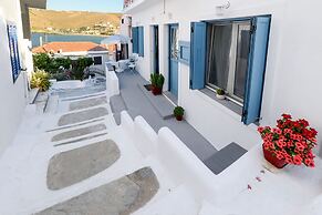 Amphoras Apartments