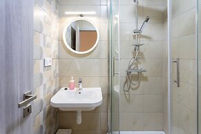 Modern Studio Near City Center