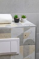 Modern and Cozy Studio Near City Center