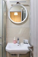 Modern and Cozy Studio Near City Center