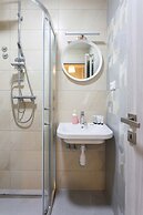 Modern and Cozy Studio Near City Center